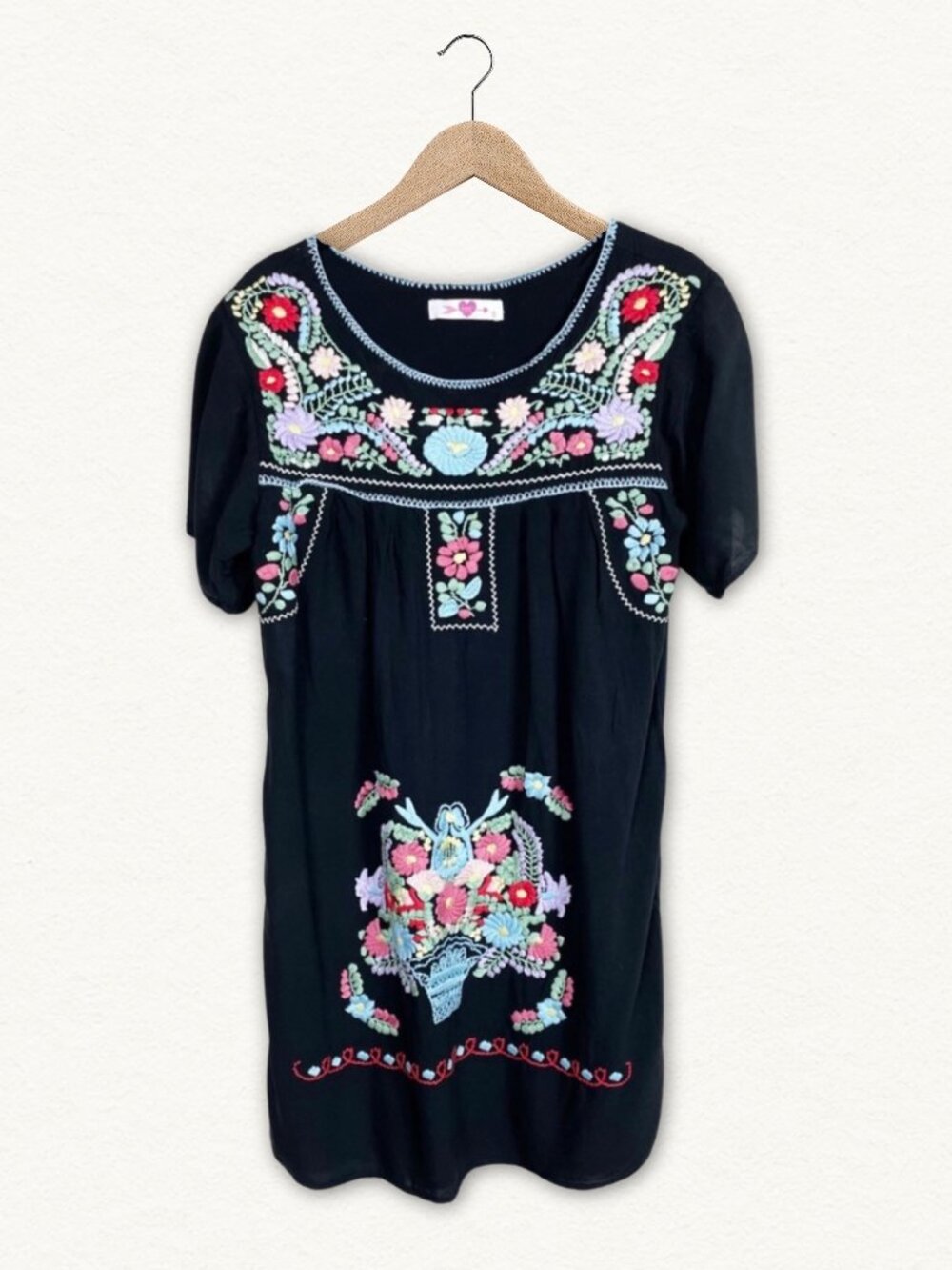 Buddy Love Embroidered Boho Dress Black‎ Floral XS